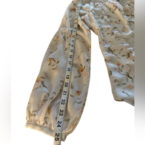 ECU White House Black Market Blouse - Picture 5 of 5